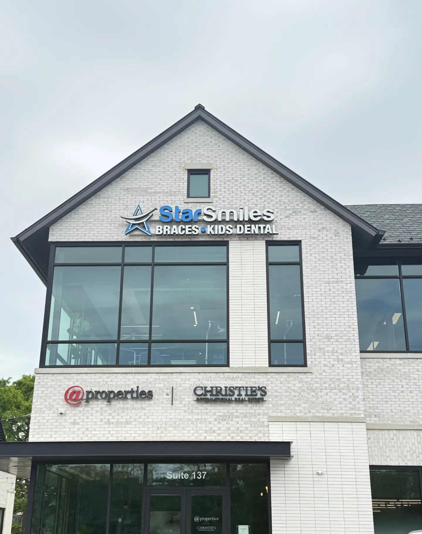 Star Smiles Orthodontics and Pediatric Dentistry office, top orthodontists in Naperville, IL